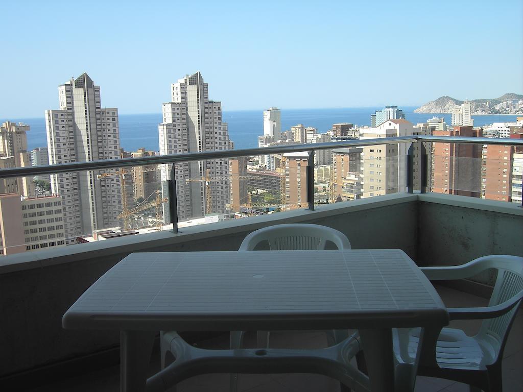 Apartamentos Con Terraza Torre D'Oboe By Renthas Benidorm Cameră foto